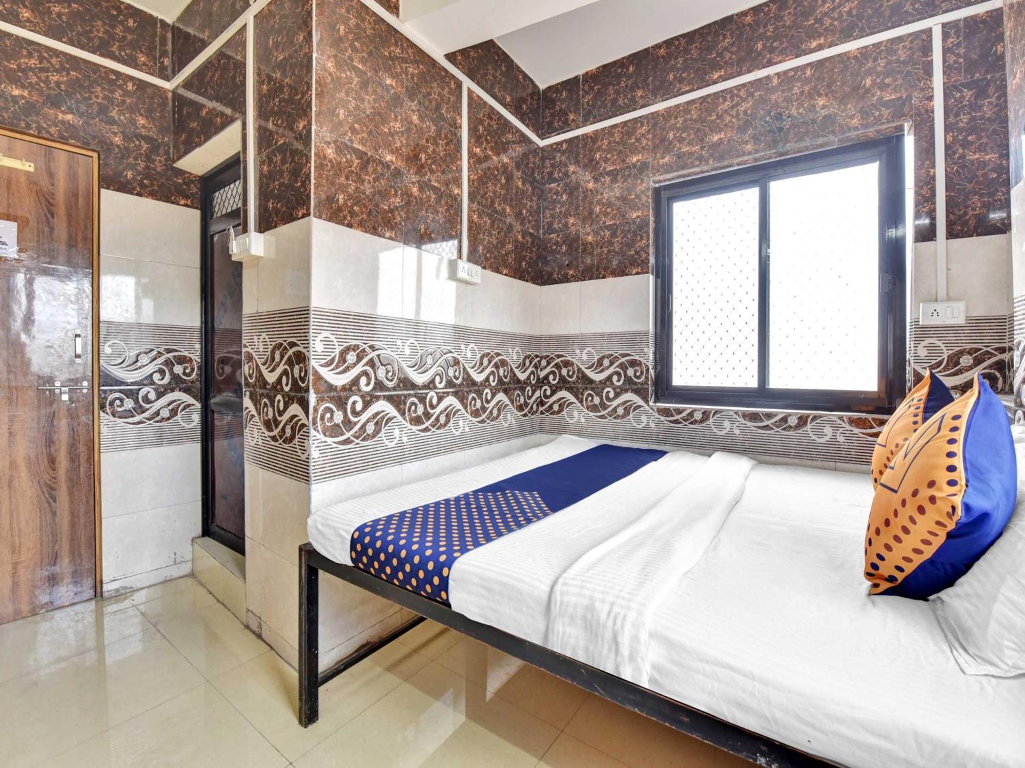 Oyo 85212 Hotel Vaibhav Аджмер Экстерьер фото